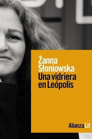 UNA VIDRIERA EN LEÓPOLIS | 9788411480291 | SLONIOWSKA, ZANNA | Llibreria Ombra | Llibreria online de Rubí, Barcelona | Comprar llibres en català i castellà online