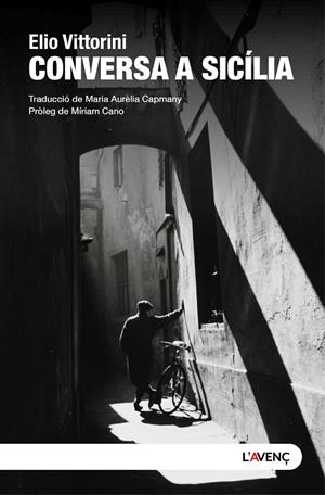 CONVERSA A SICÍLIA | 9788418680687 | VITTORINI, ELIO | Llibreria Ombra | Llibreria online de Rubí, Barcelona | Comprar llibres en català i castellà online